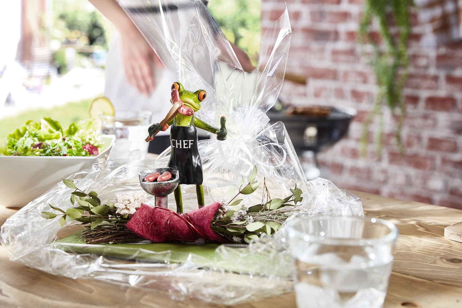 Formano Frosch Süßer Frosch am Grill